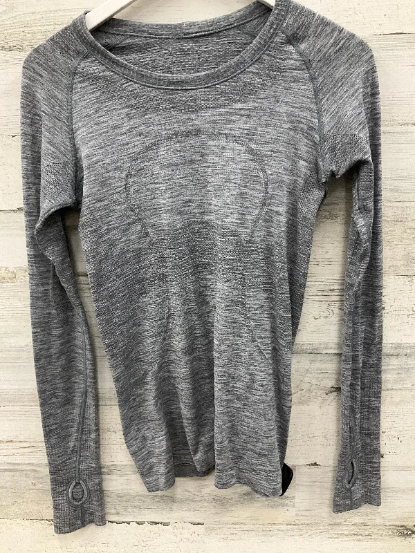 Athletic Top Long Sleeve Crewneck By Lululemon In Grey, Size: 6