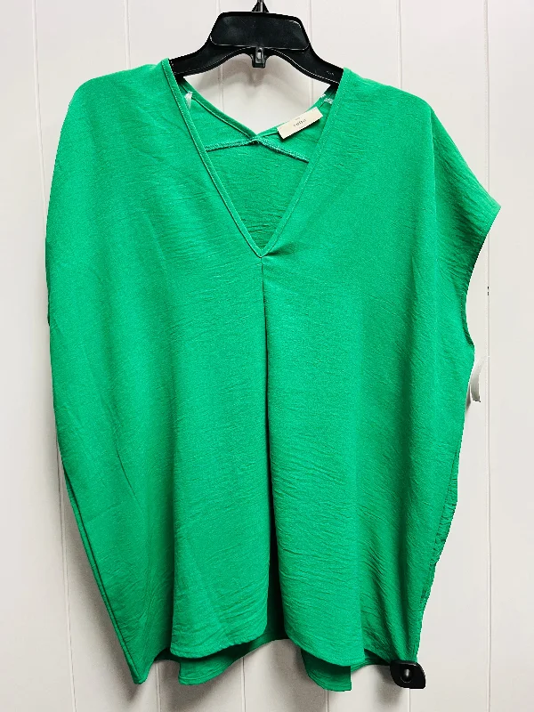 Top Short Sleeve By Entro In Green, Size: L