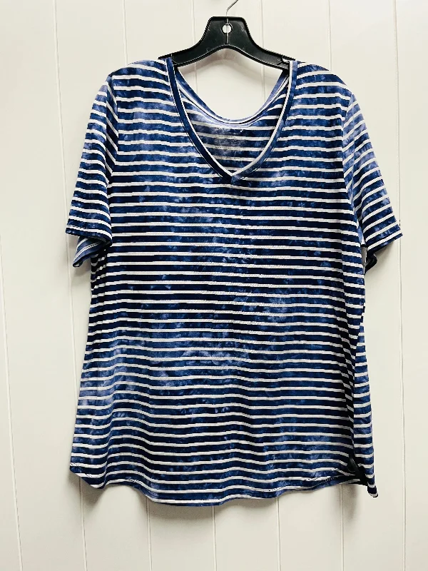 Top Short Sleeve By Terra & Sky In Blue, Size: 14