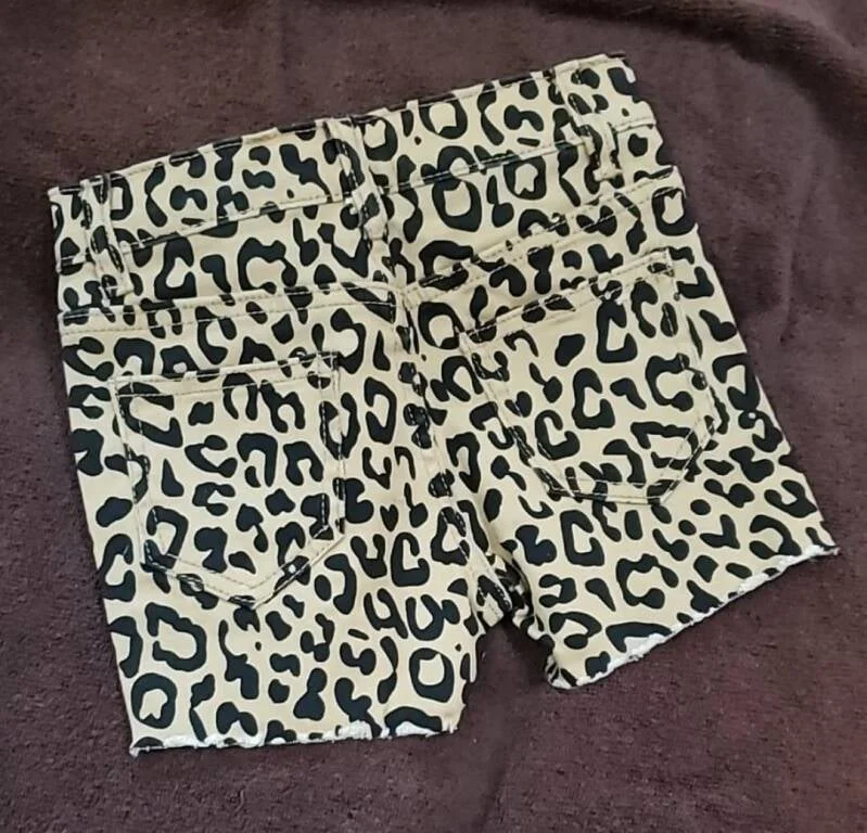 animal print jean shorts — 5T