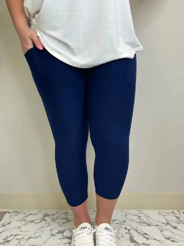 Navy capri with pocket